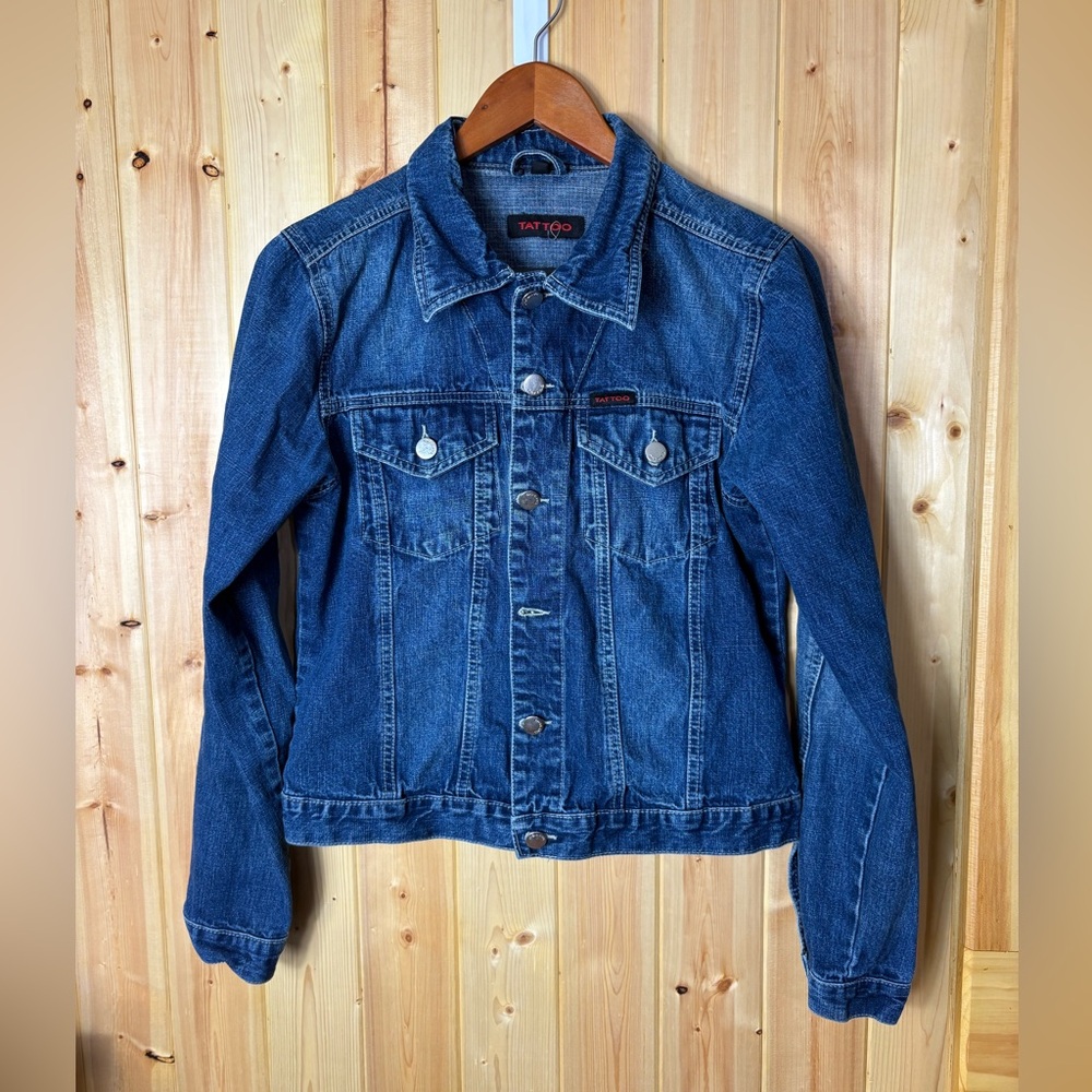VTG Denim Jacket 
Y2K 90’s Layering
Womens Size large
Trucker  *Read
Tattoo